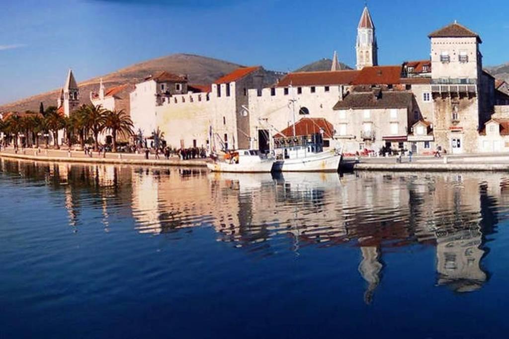 Lana Apartments Trogir Eksteriør bilde