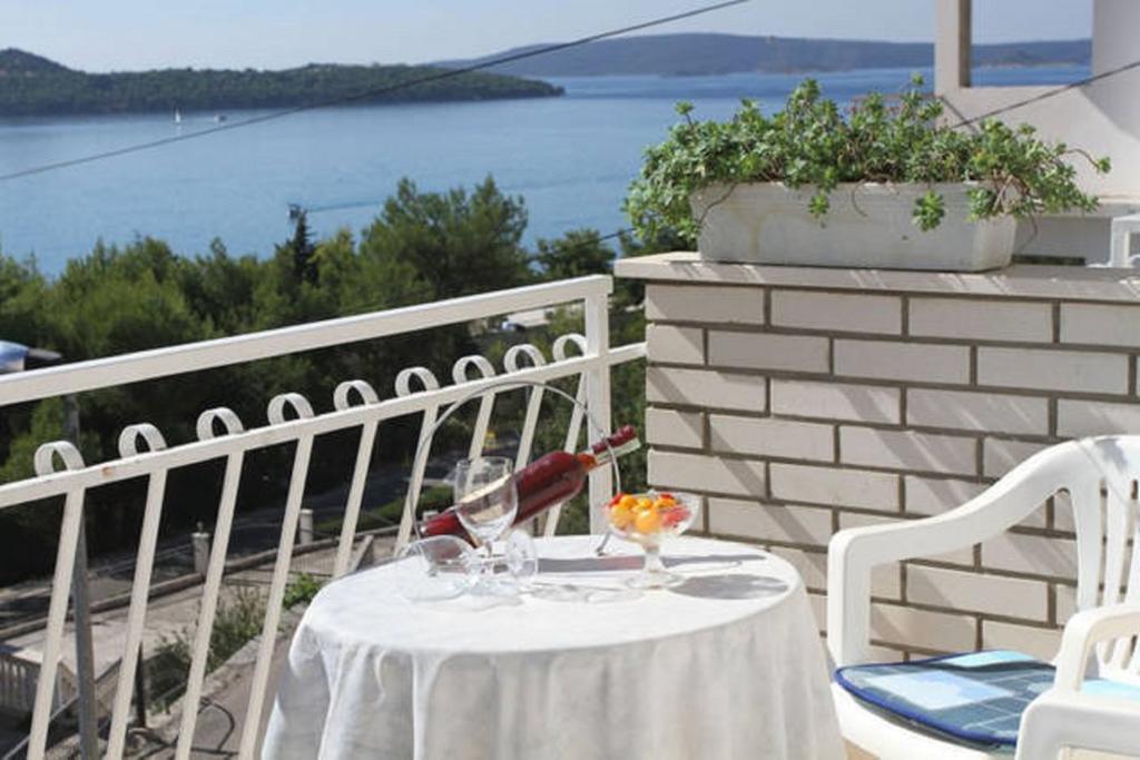 Lana Apartments Trogir Eksteriør bilde