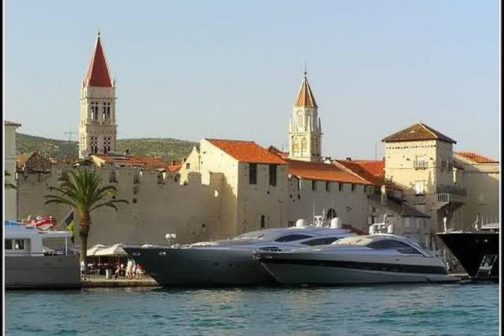 Lana Apartments Trogir Eksteriør bilde